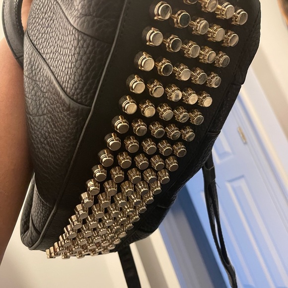 Alexandra want Rocco bag in gold hardware - Picture 2 of 5